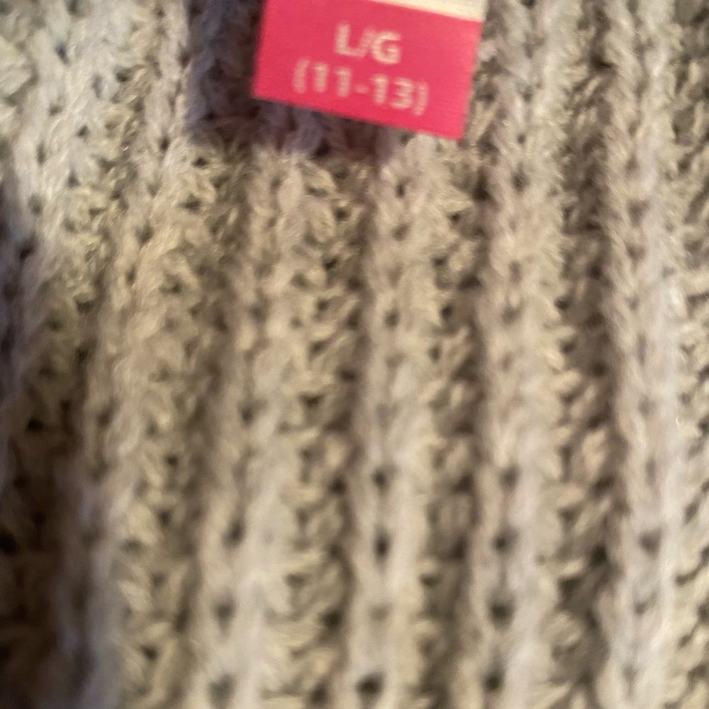 Sweater - Picture 4 of 4